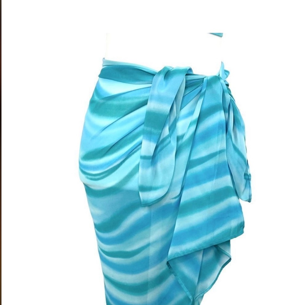 OCEAN PACIFIC TWO PIECE SWIMSUIT and MATCHING WRAP - Picture 11 of 14